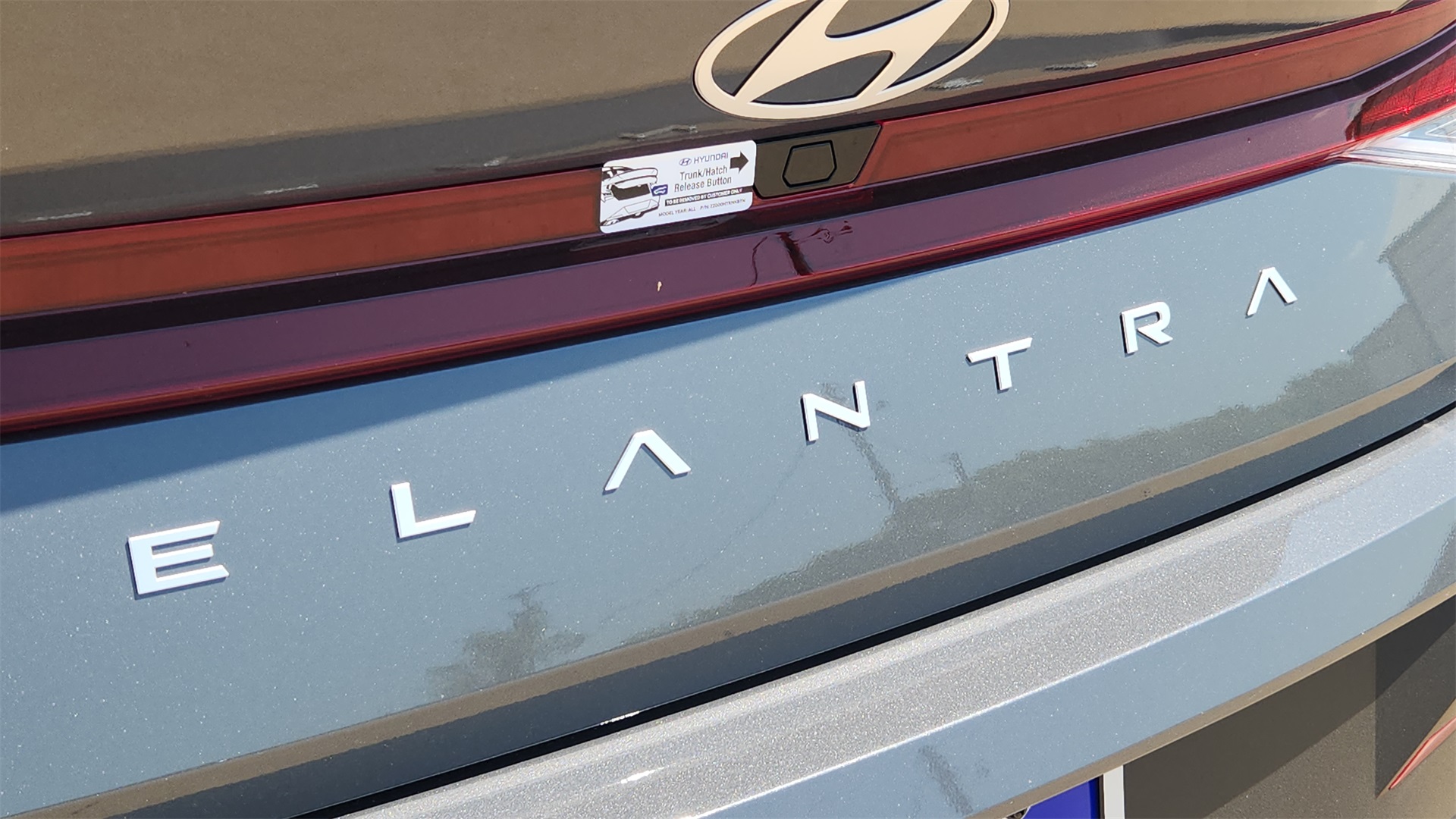 2025 Hyundai Elantra SEL Sport photo 22