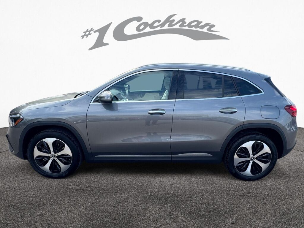2026 Mercedes Benz GLA 250 4MATIC photo 4