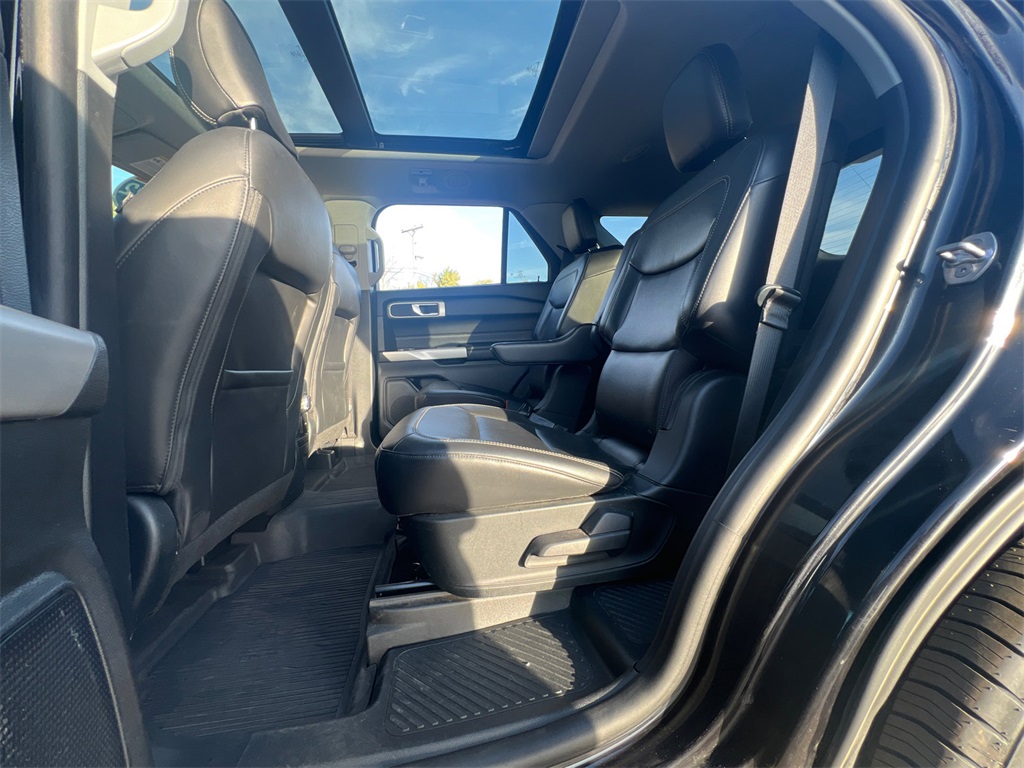 2022 Ford Explorer XLT photo 33