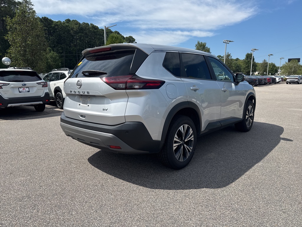 2023 Nissan Rogue SV photo 3