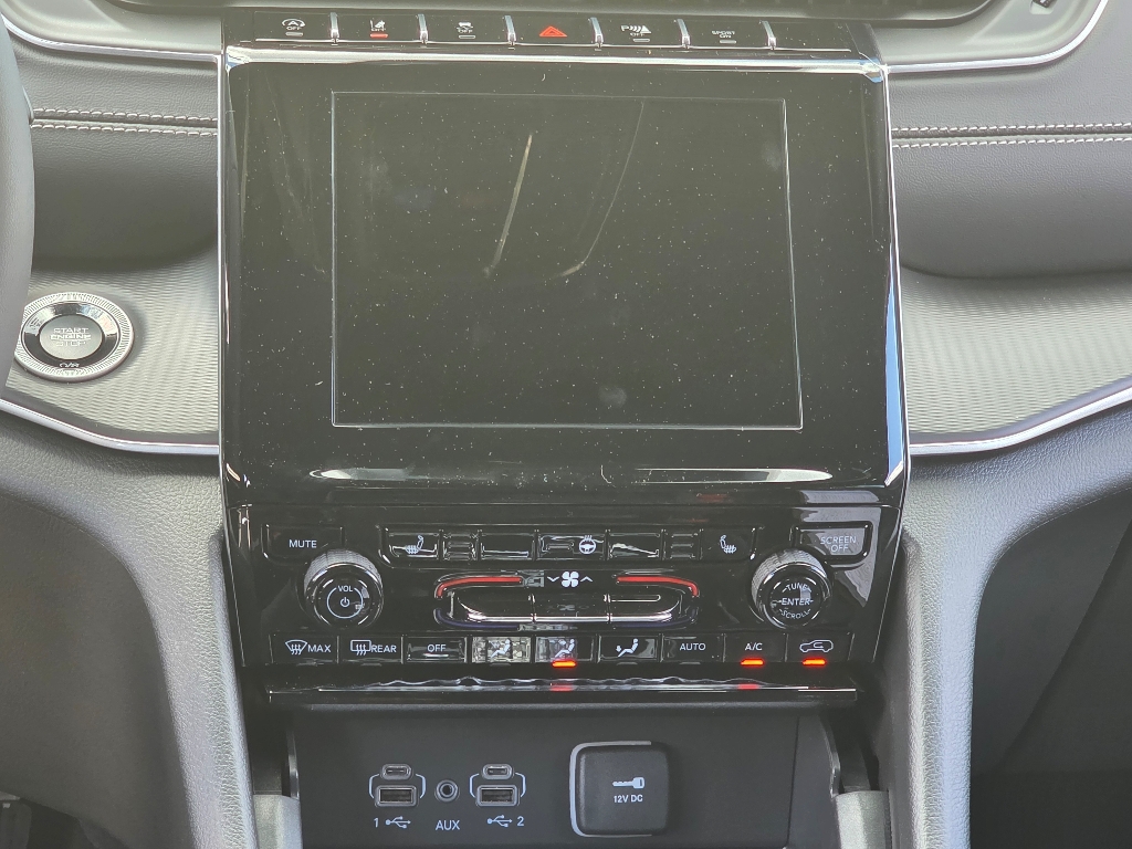 2025 Jeep Grand Cherokee Altitude X photo 3