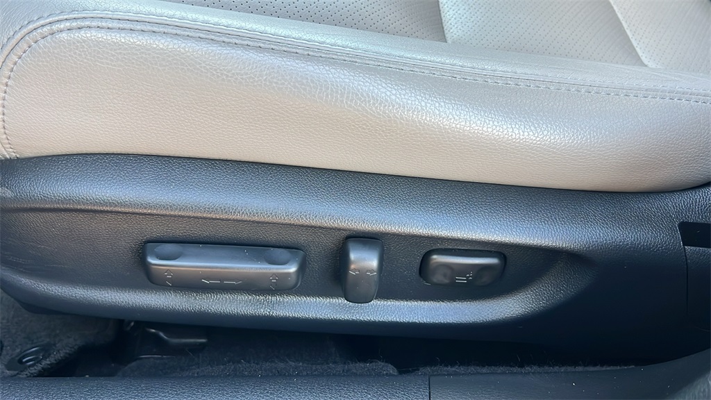 2014 Honda Accord EX-L photo 9
