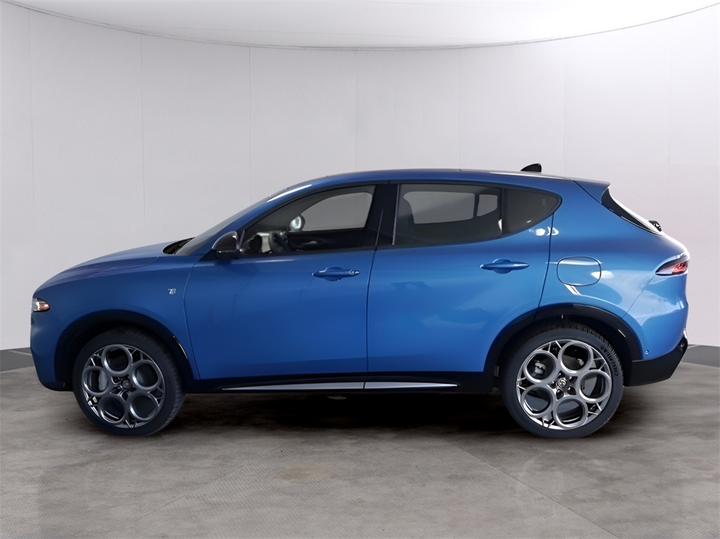 2024 Alfa Romeo Tonale Ti photo 4