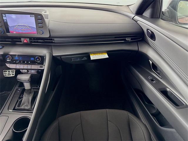 2025 Hyundai Elantra SEL Sport photo 27