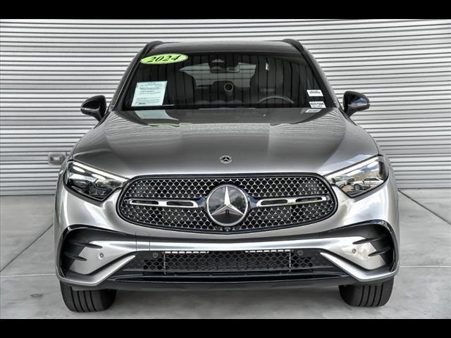 2024 Mercedes Benz GLC 300 4MATIC photo 2