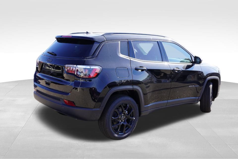 2025 Jeep Compass Altitude Special Edition photo 3