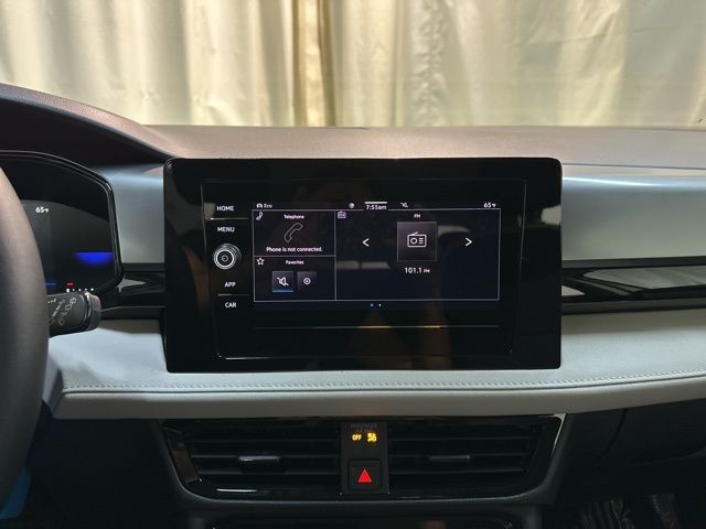2025 Volkswagen Taos S photo 19