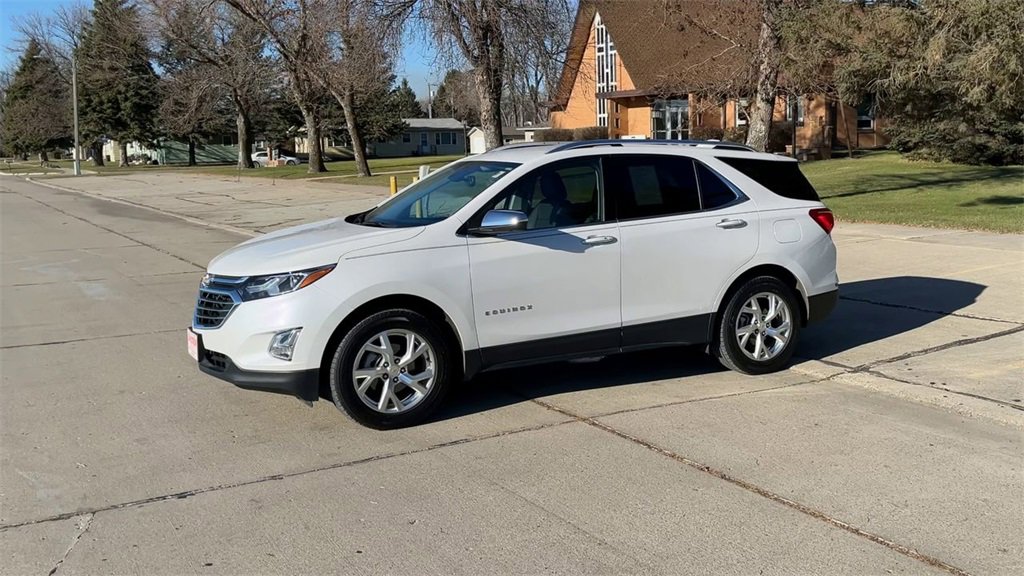 2021 Chevrolet Equinox Premier photo 3