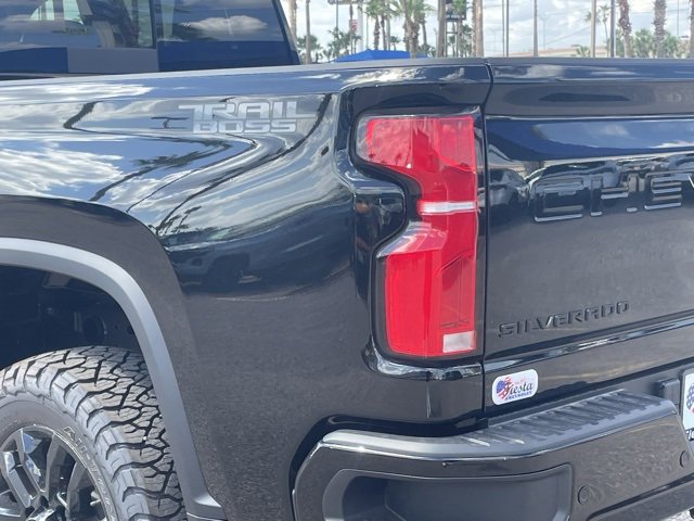 2026 Chevrolet Silverado 2500HD LT photo 8
