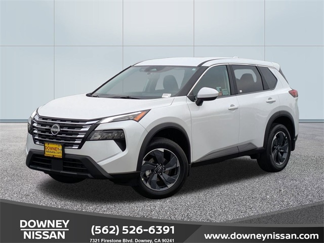 2026 Nissan Rogue SV's photo