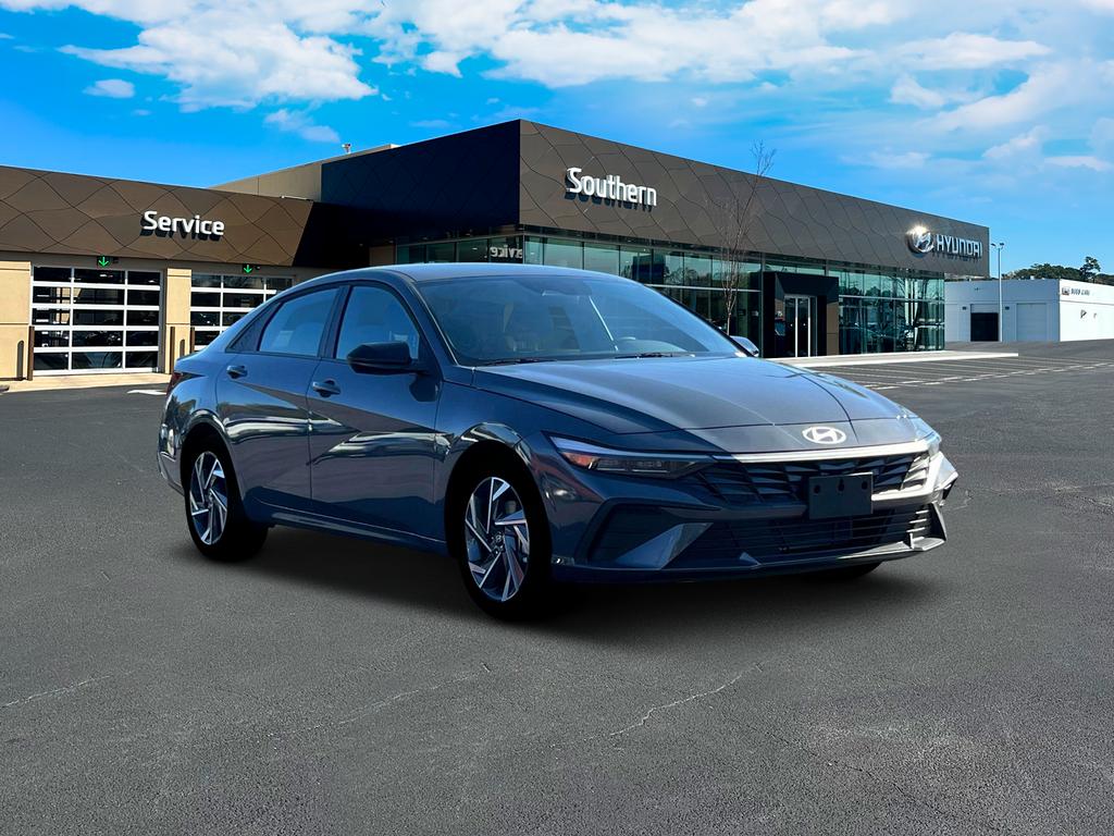 2025 Hyundai Elantra SEL Sport photo 10