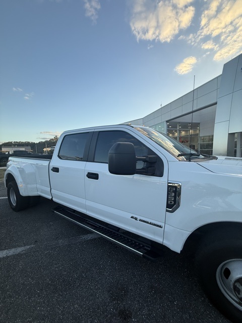 2021 Ford F-350 XL photo 4