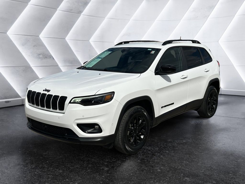 2023 Jeep Cherokee Altitude Lux photo 3