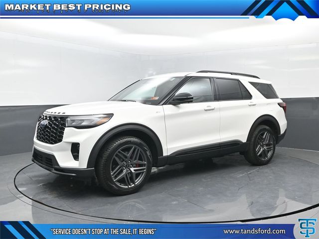 2026 Ford Explorer ST-LINE's photo