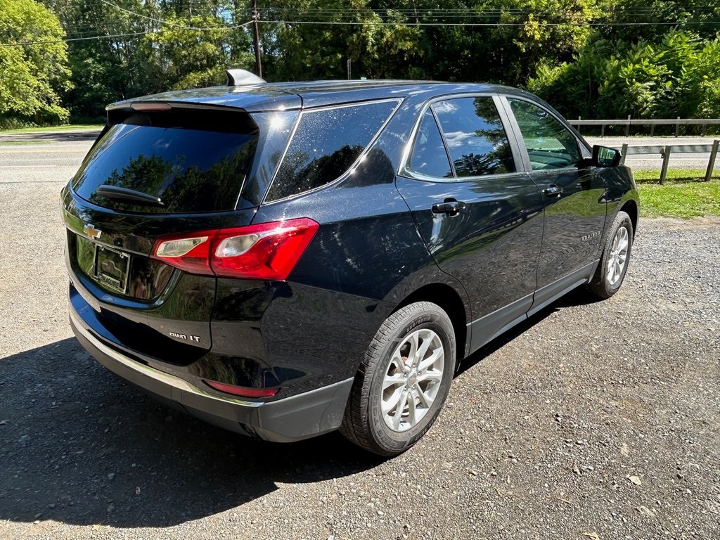 2021 Chevrolet Equinox LT photo 3