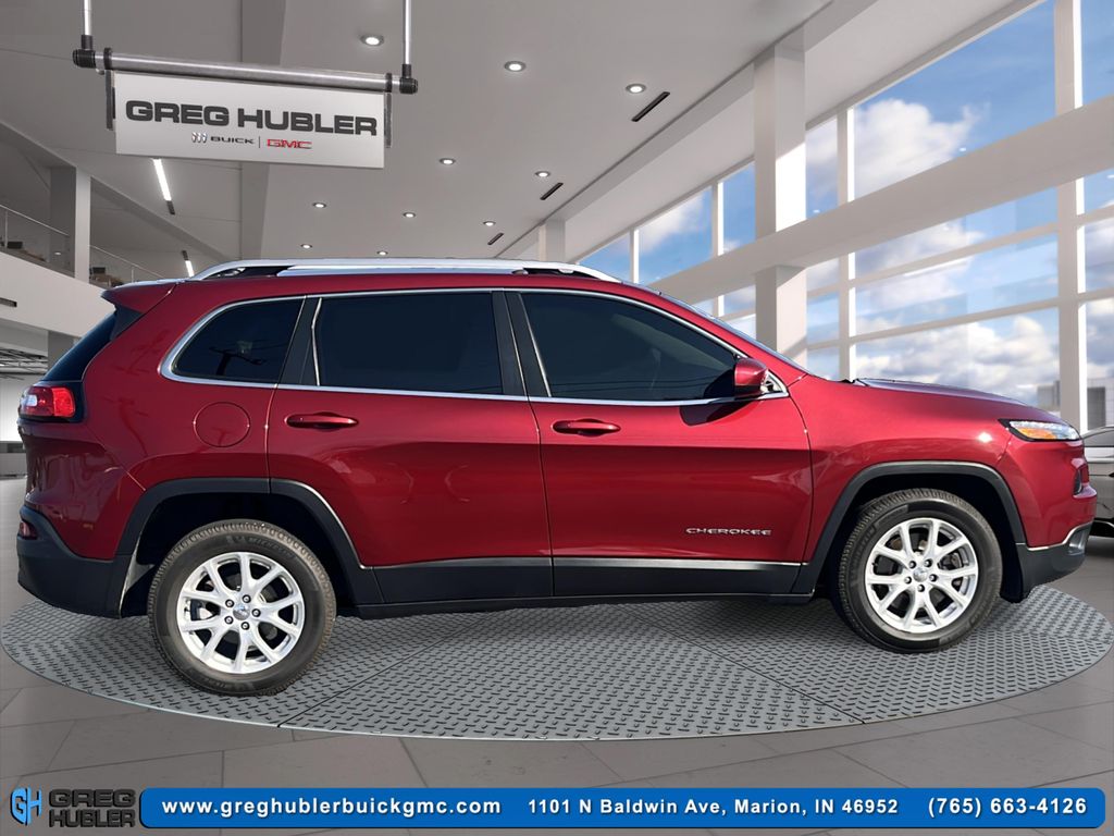2015 Jeep Cherokee Latitude photo 3