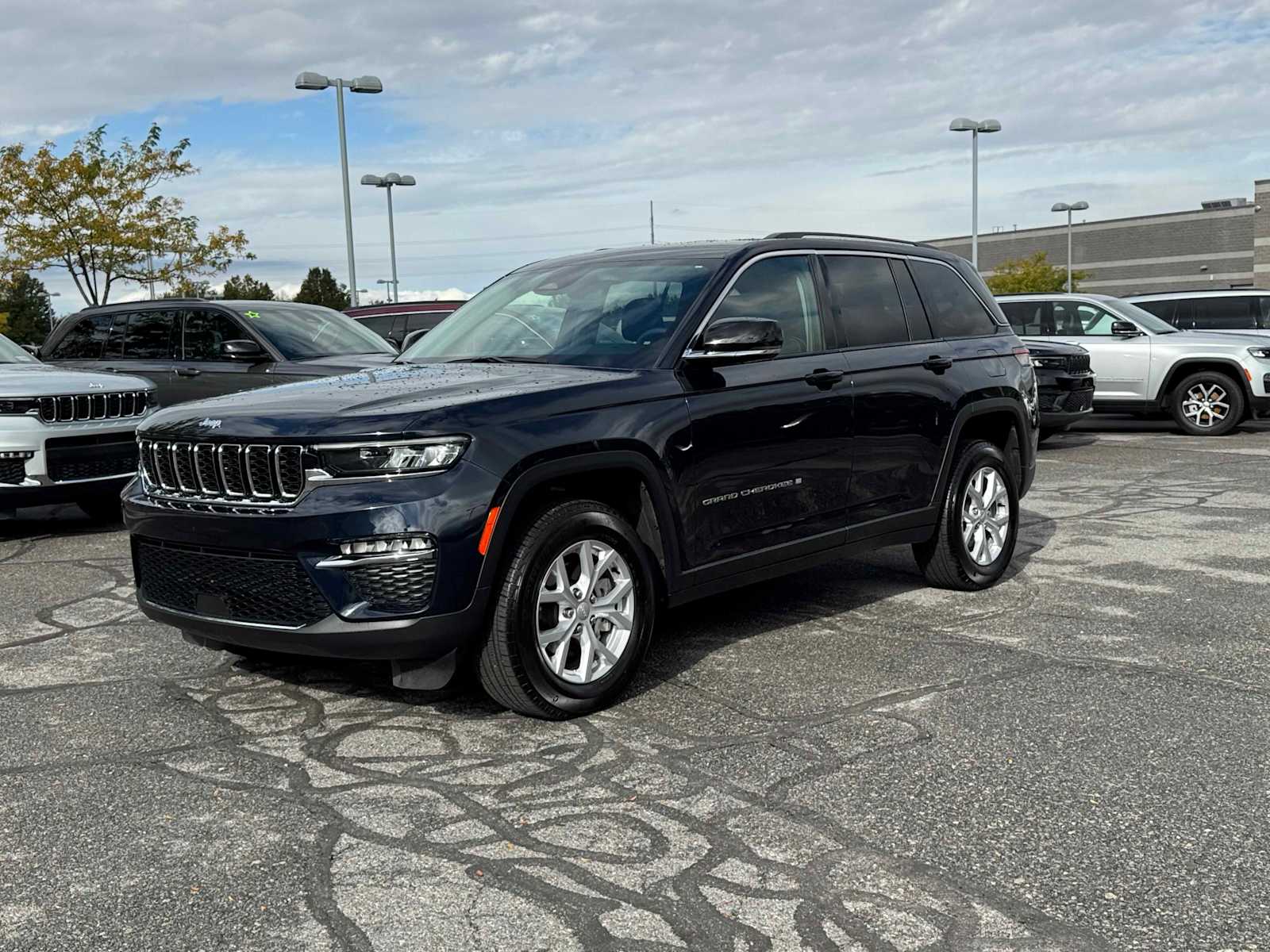 2024 Jeep Grand Cherokee Limited's photo