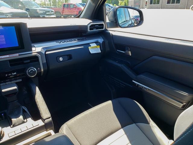 2025 Toyota Tacoma TRD Sport 4x4 Double Cab photo 16
