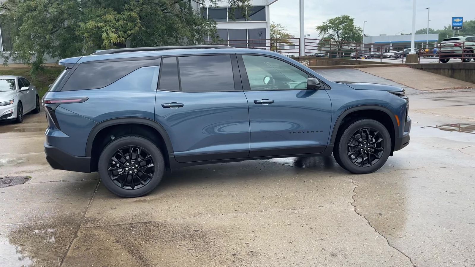 2026 Chevrolet Traverse photo 8