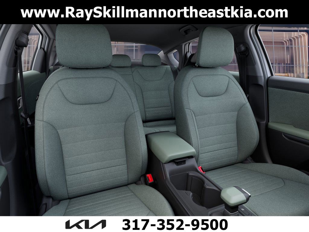 2025 Kia K4 EX photo 14