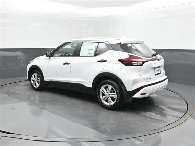 2025 Nissan Kicks Play S photo 5