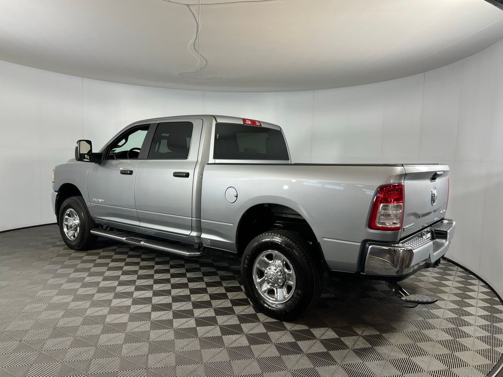 2024 Ram 2500 Big Horn photo 3