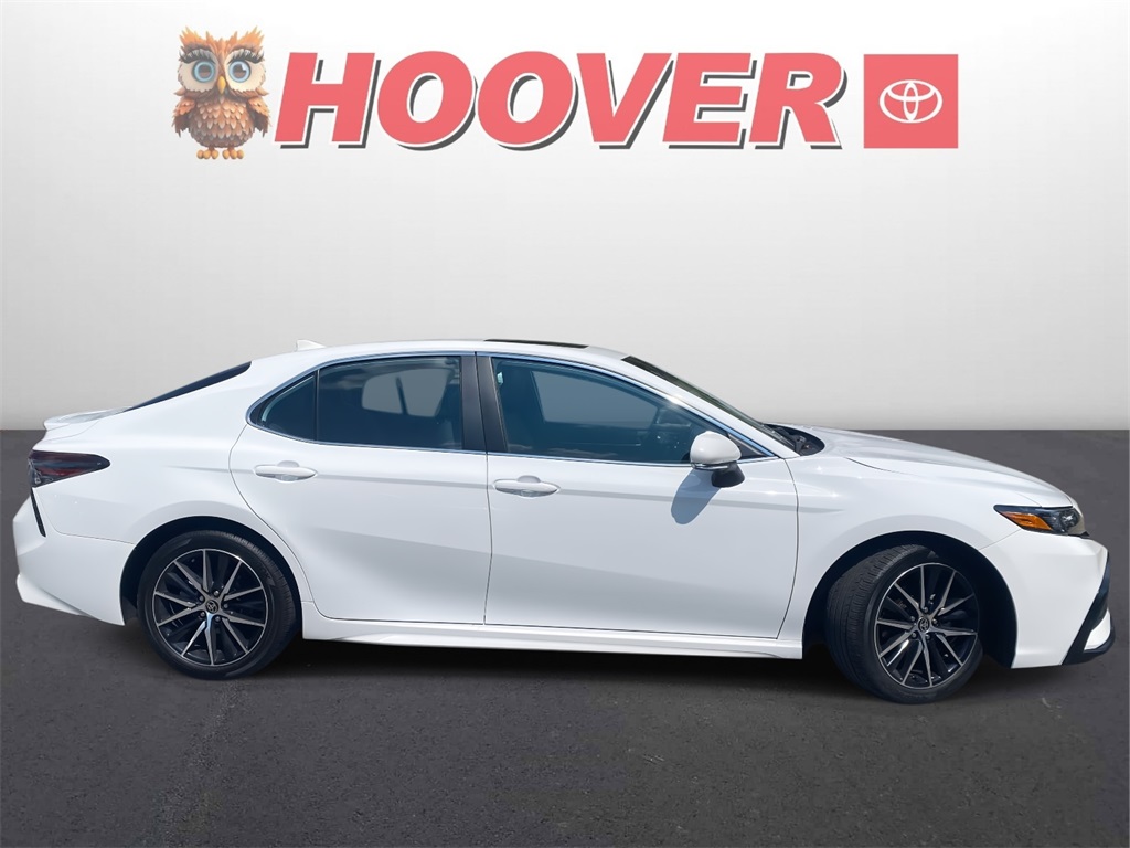 2024 Toyota Camry SE photo 2