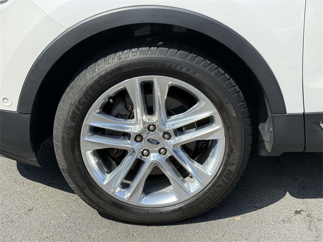 2017 Ford Explorer Limited photo 8