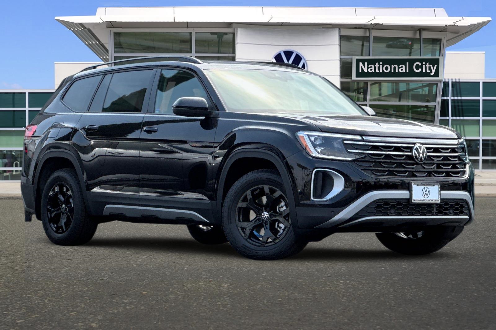 2025 Volkswagen Atlas Peak Edition SE photo 2