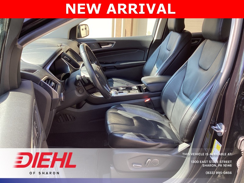 2019 Ford Edge Titanium photo 10