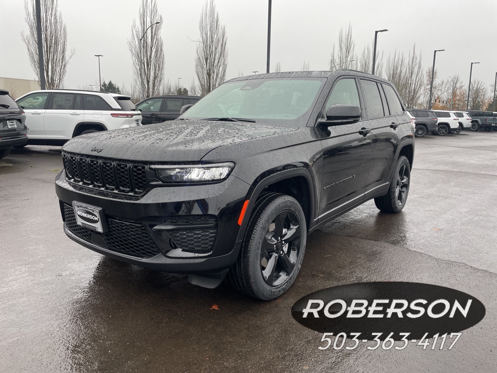 2025 Jeep Grand Cherokee Altitude's photo