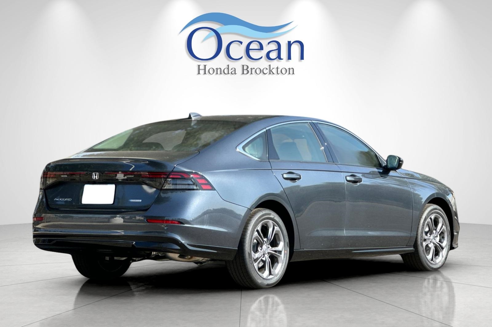 2025 Honda Accord Hybrid EX-L photo 5