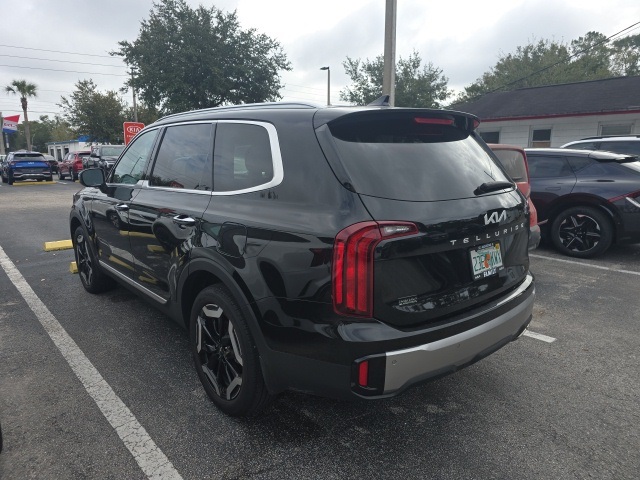 2025 Kia Telluride S photo 2