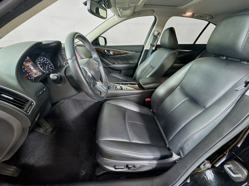 2018 Infiniti Q50 3.0t LUXE photo 22