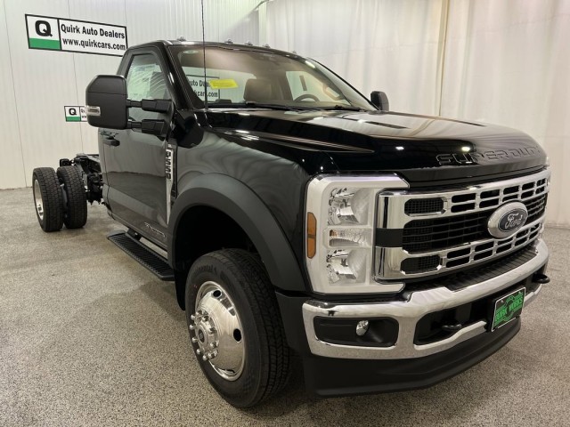 2025 Ford Super Duty F-550 DRW XL