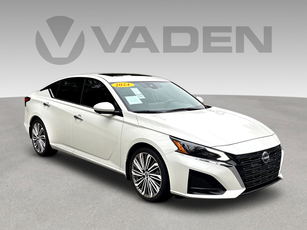 2024 Nissan Altima SL's photo