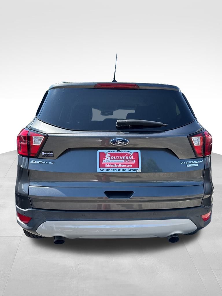 2019 Ford Escape Titanium photo 5