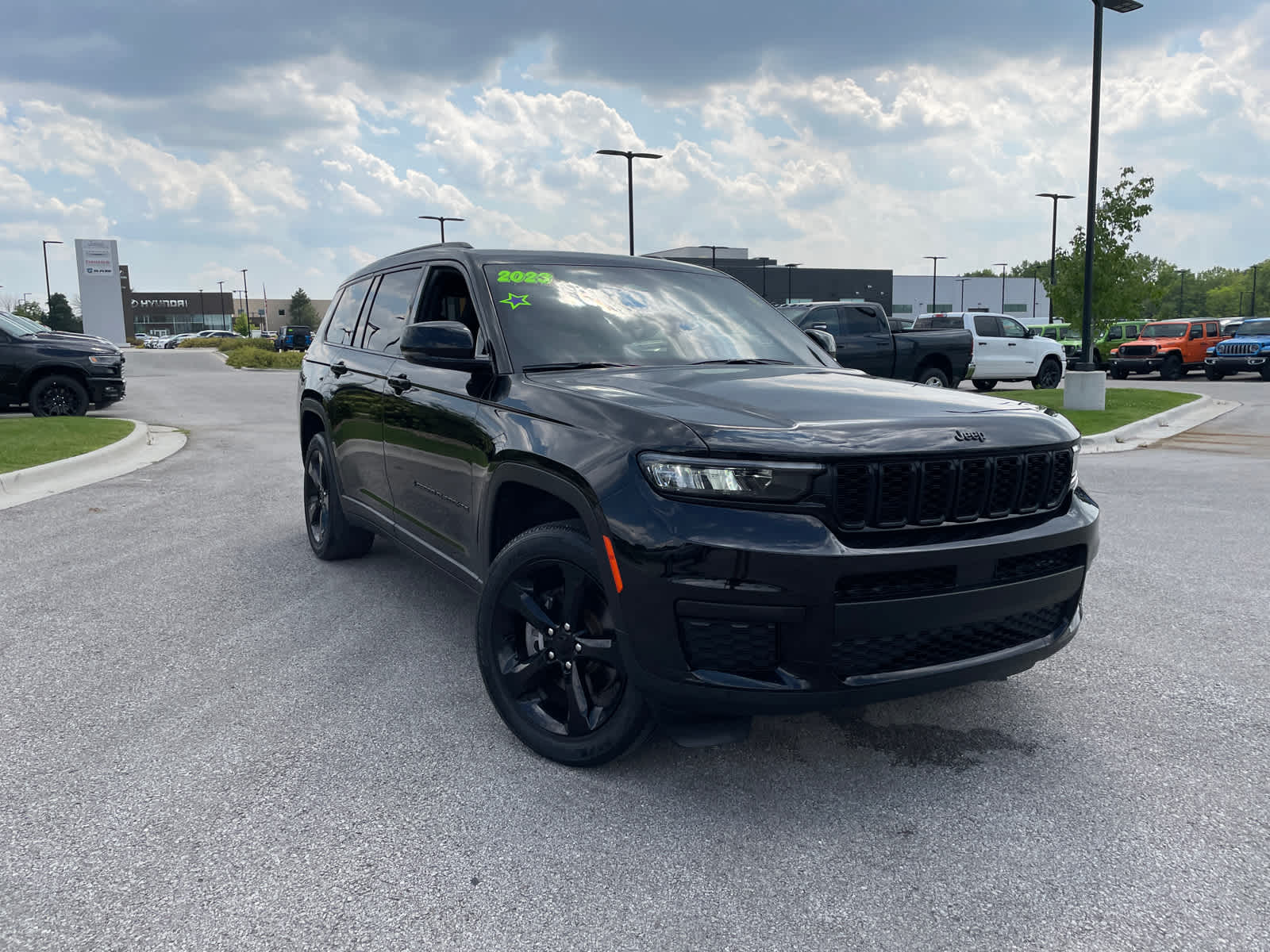Used 2023 Jeep Grand Cherokee L Altitude with VIN 1C4RJKAGXP8819878 for sale in Kansas City