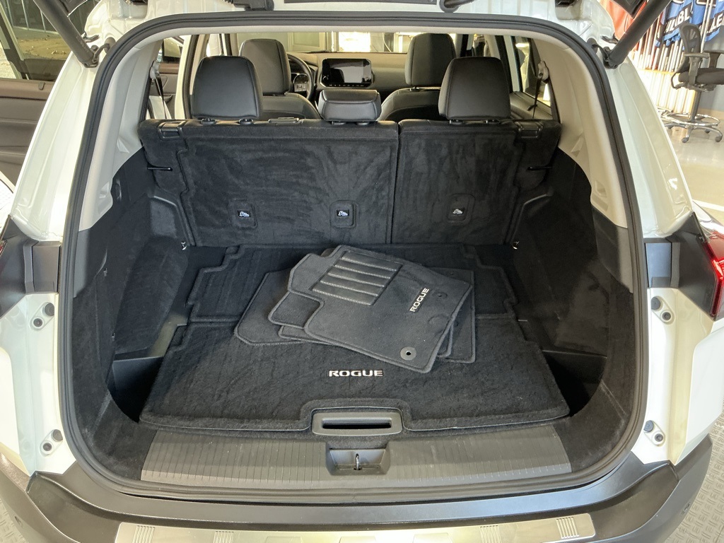 2023 Nissan Rogue SL photo 30