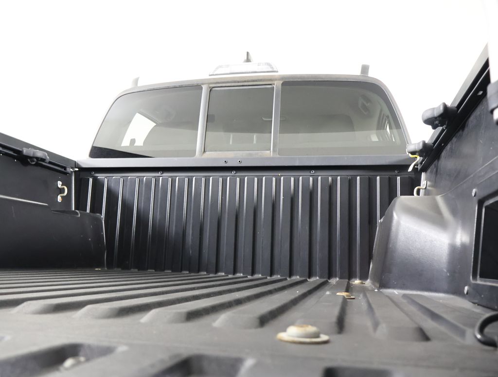 2021 Toyota Tacoma SR5 photo 14