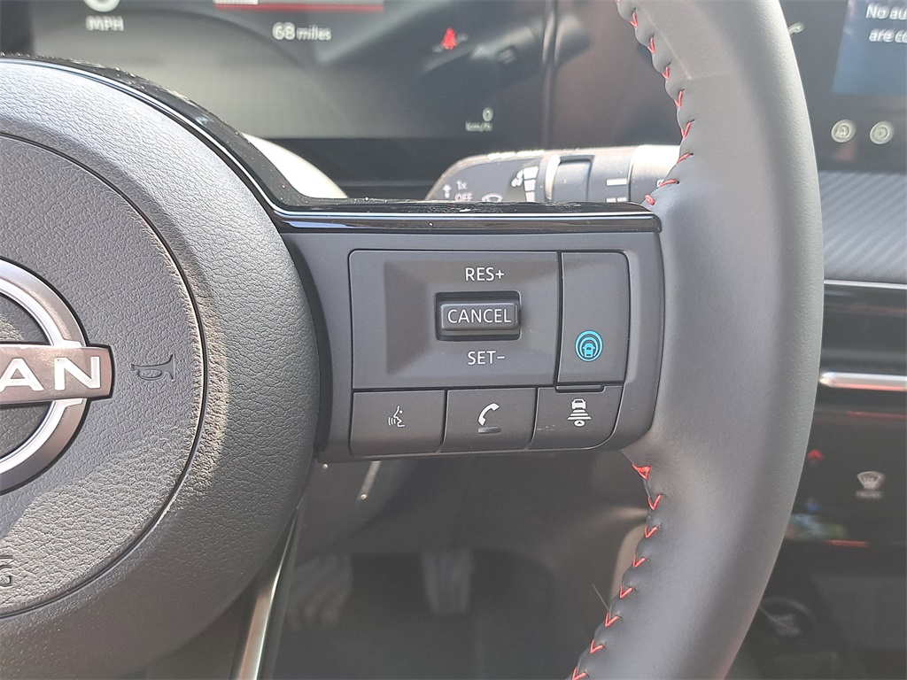 2026 Nissan Kicks SR photo 23