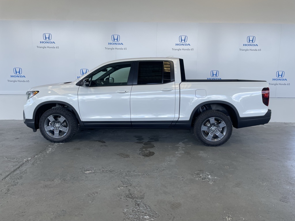 2025 Honda Ridgeline TrailSport photo 3