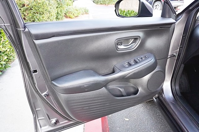 Used 2025 Gray Honda LX image 21