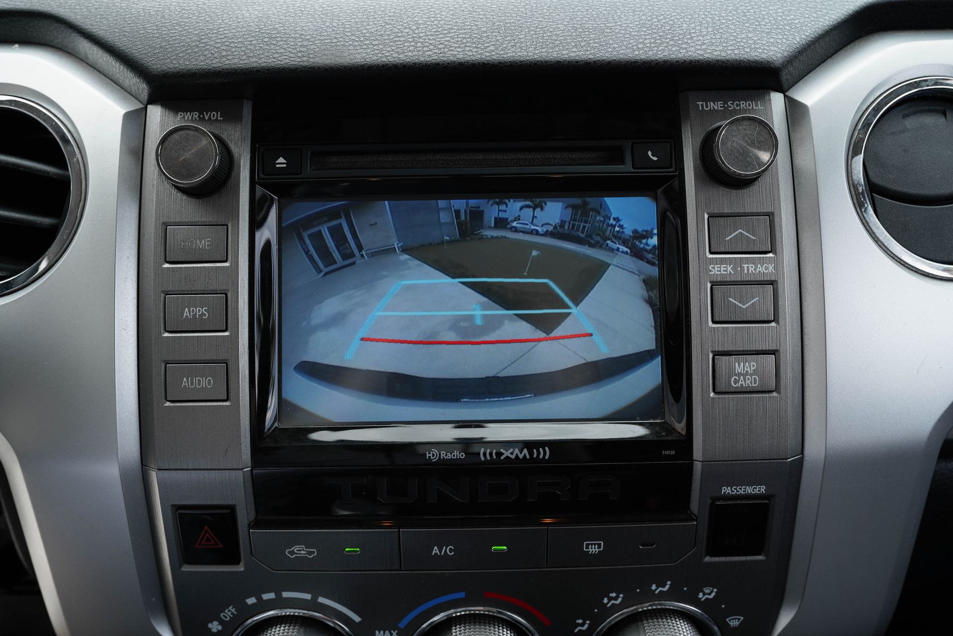2016 Toyota Tundra SR5 photo 21