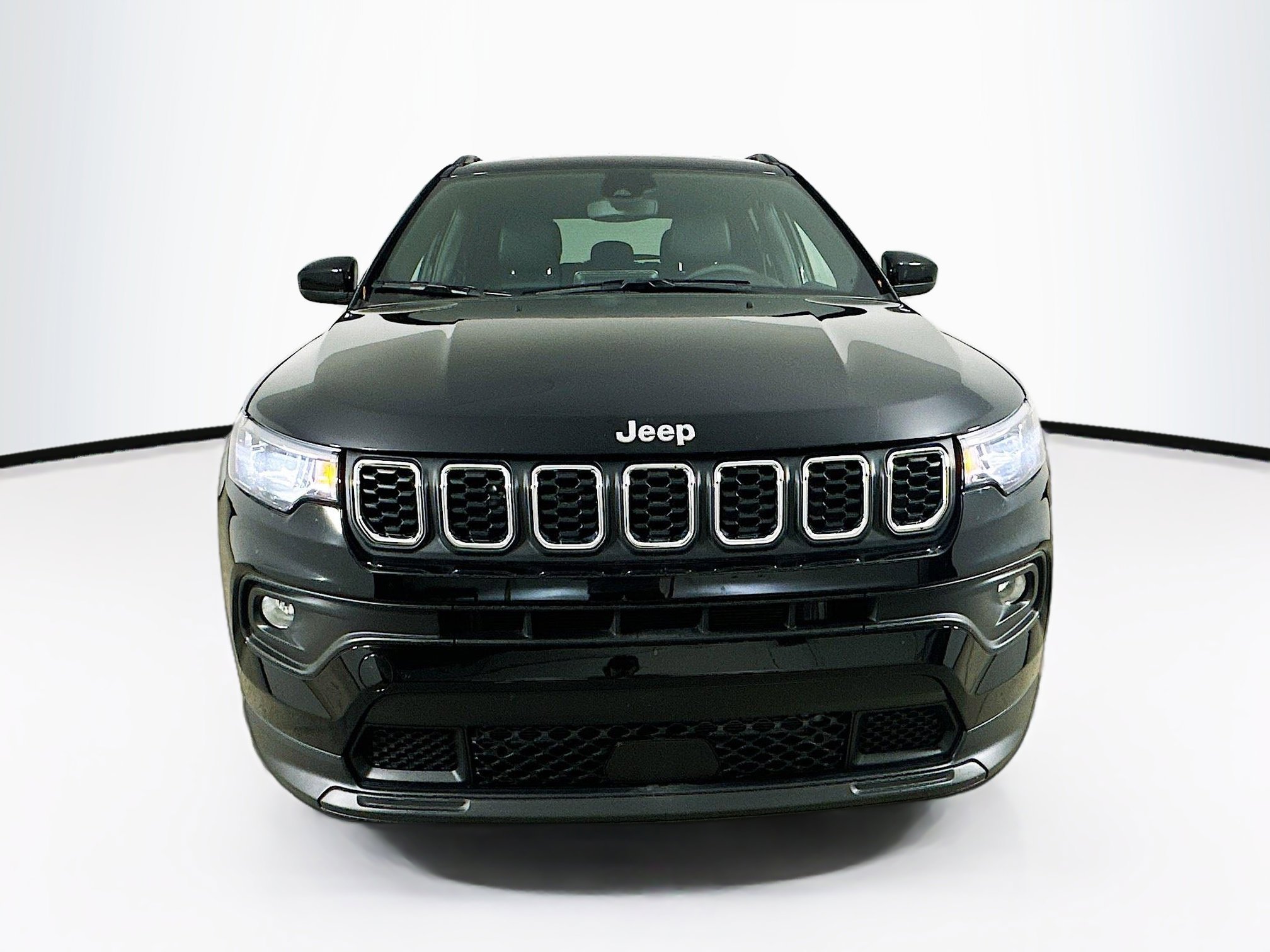 2025 Jeep Compass Latitude photo 2