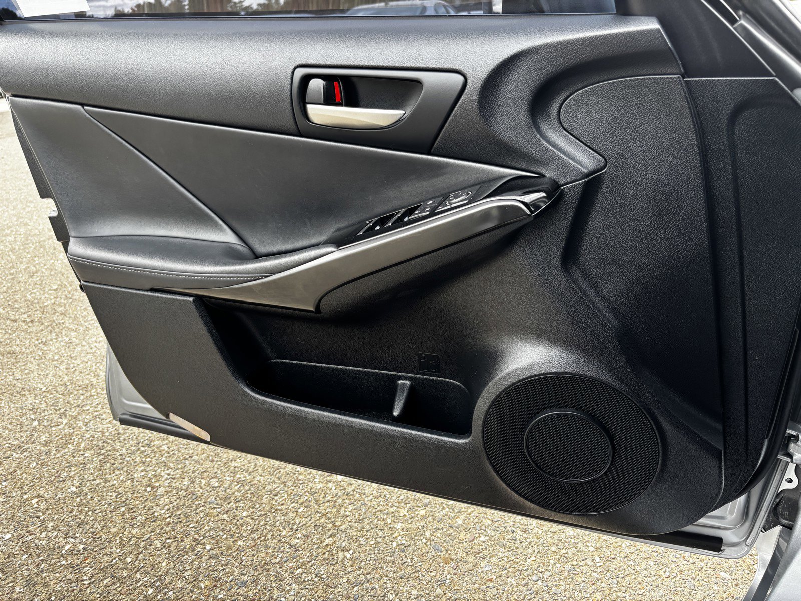 2021 Lexus IS 300 photo 18