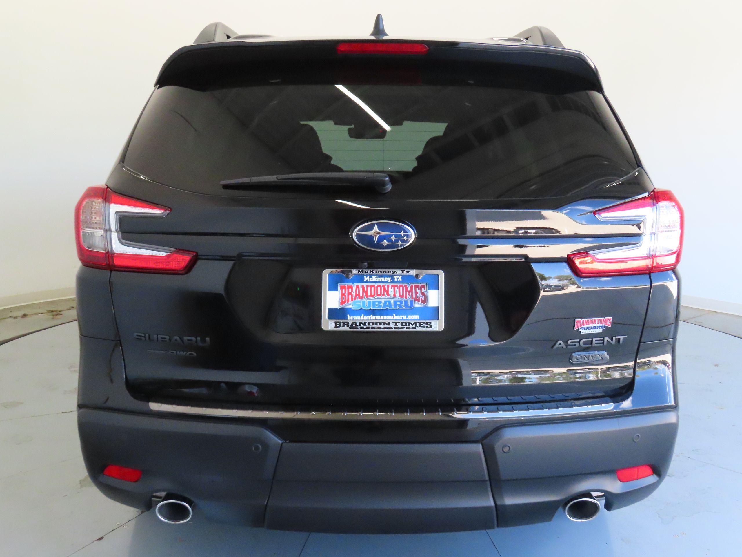 2025 Subaru Ascent Onyx Edition photo 4