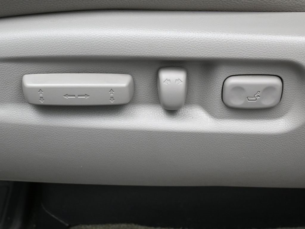 2015 Honda Pilot Touring photo 8
