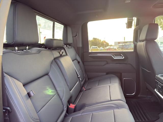 2025 Chevrolet Silverado 2500HD LTZ photo 10