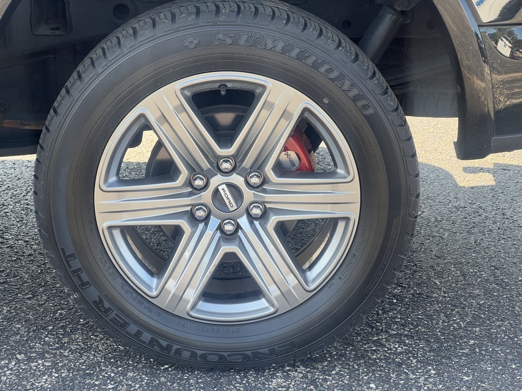 2018 Ford F-150 Lariat photo 16